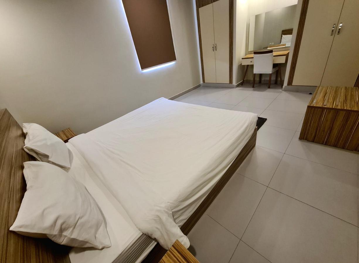 Spar Furnished Hotel Al-Hofuf Esterno foto